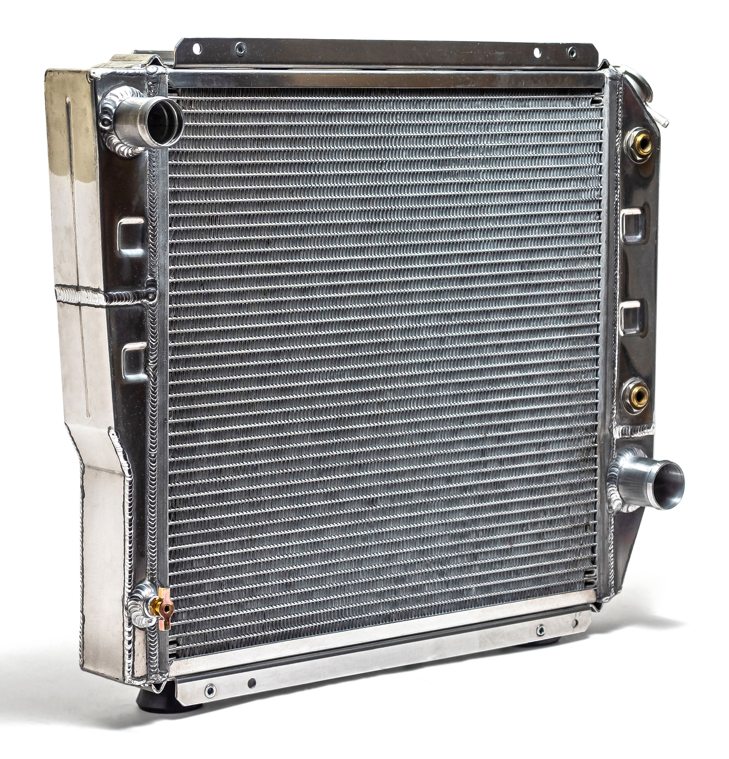 Tri-Flo 4-core Aluminum V8 Radiator by TOMS OFFROAD