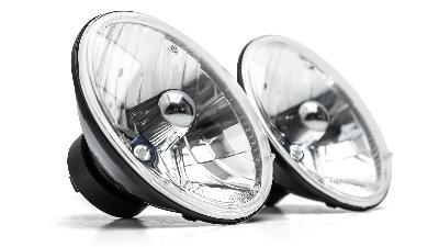 Halogen H4 headlights for early Bronco