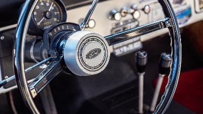 3668RA OE Style Sport Steering Wheel Installed 